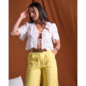 Blusa librete blanca.