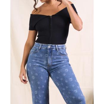 Blusa Off Shoulder.
