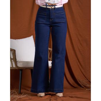 Jeans oscuro.
